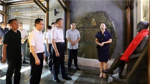 湖南省政協(xié)主席、黨組書記毛萬春一行來集團白沙溪茶廠考察調研